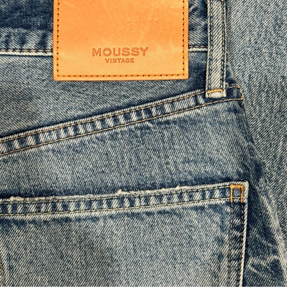 Moussy Vintage Straight Leg Jeans 26 High Rise Light Wash Japanese Denim - Picture 8 of 11
